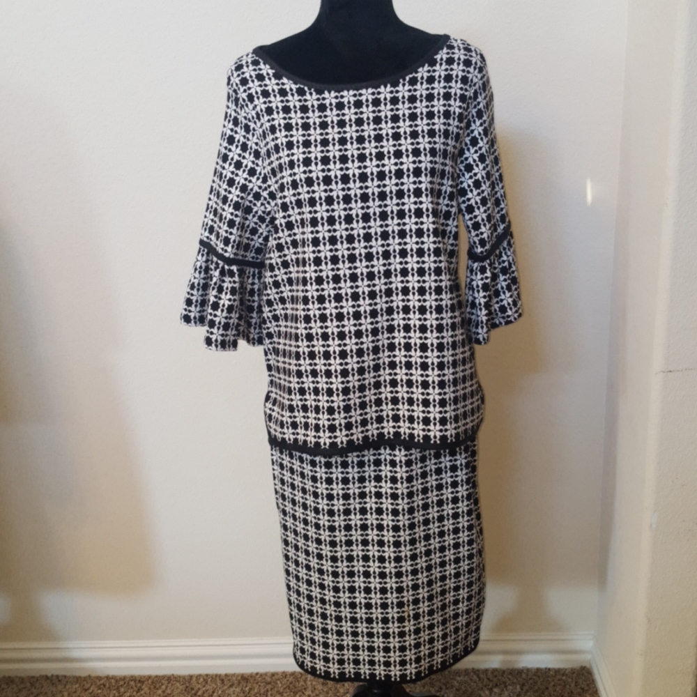 ❤Black & White Print Max Studio Skirt Suit❤